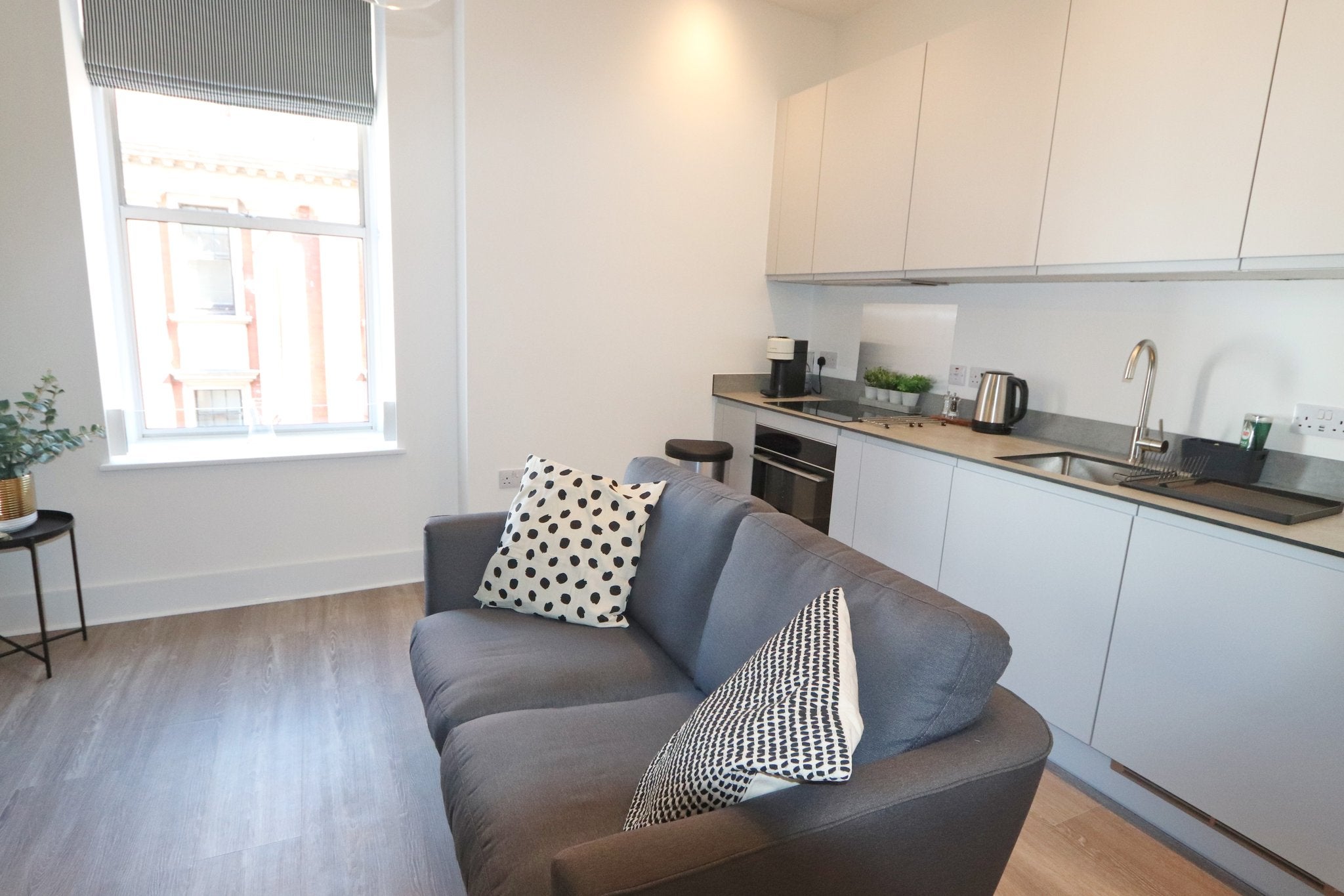 Flat Baldwin Street in Bristol