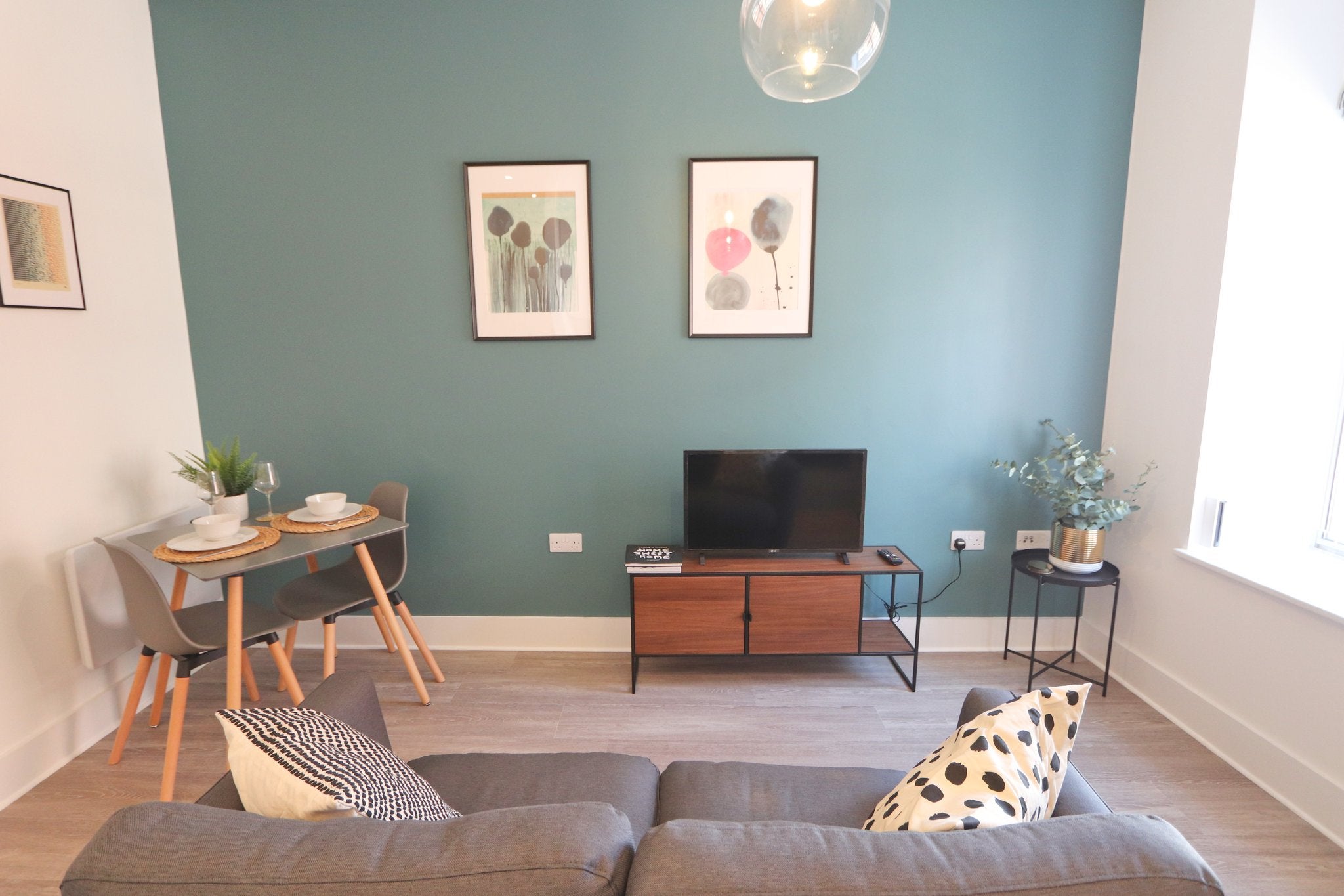 Flat Baldwin Street in Bristol