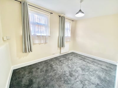 Flat South Birkbeck Road in Greater London