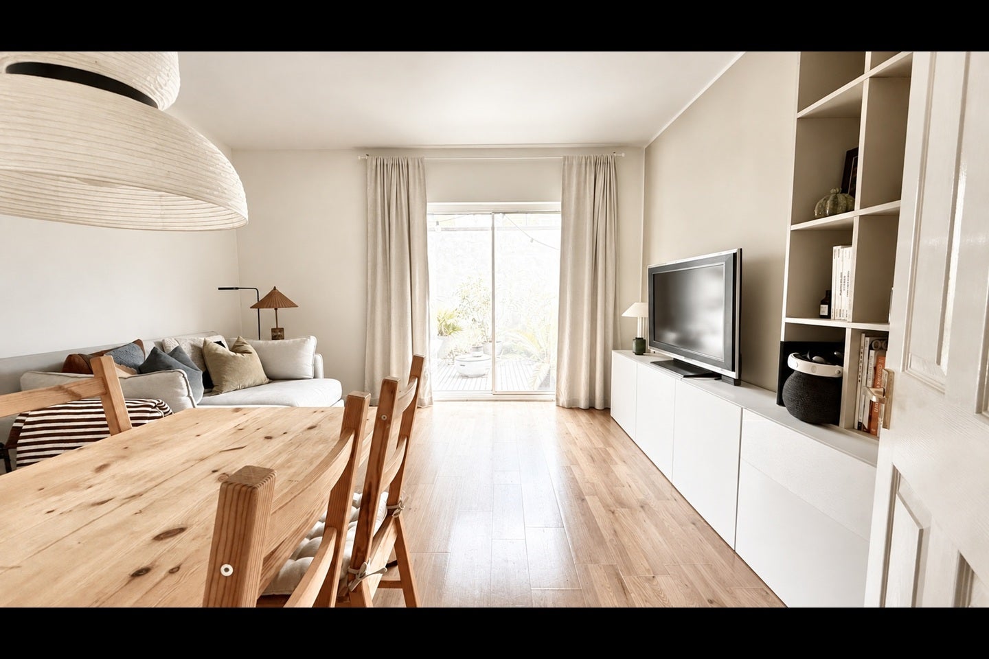 Flat Azof Street in Greater London