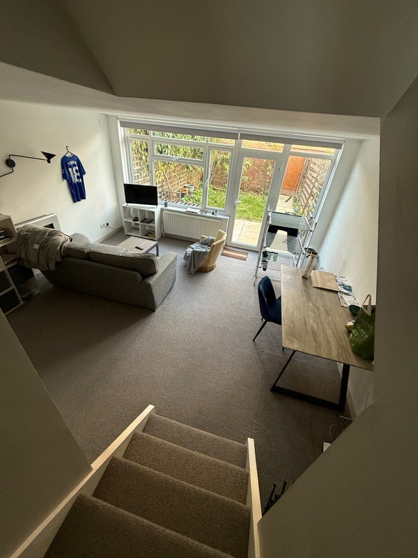 Room Chatham Road in Greater London