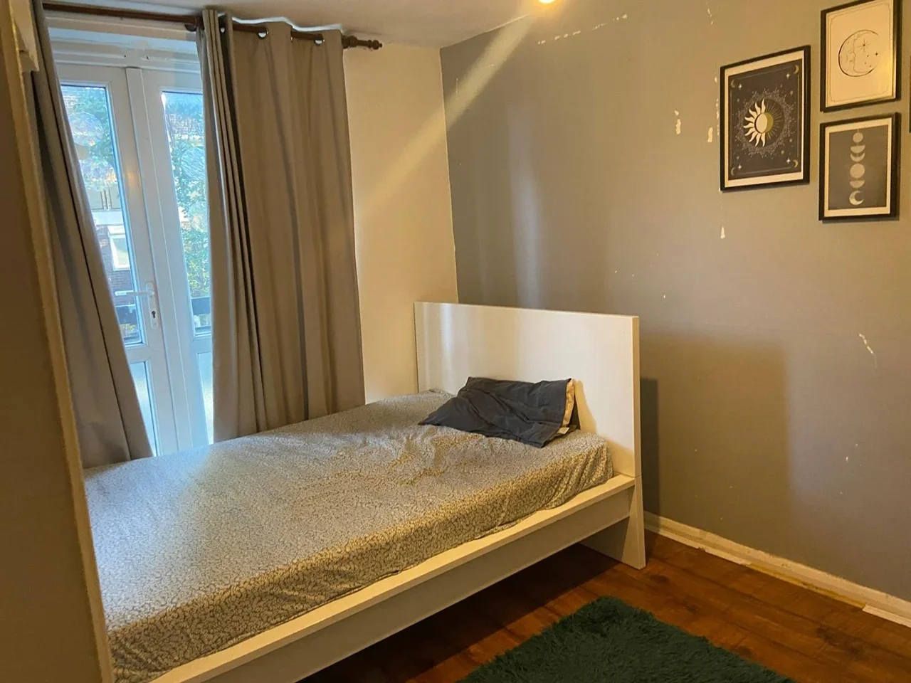 House Ambrose Walk in Greater London