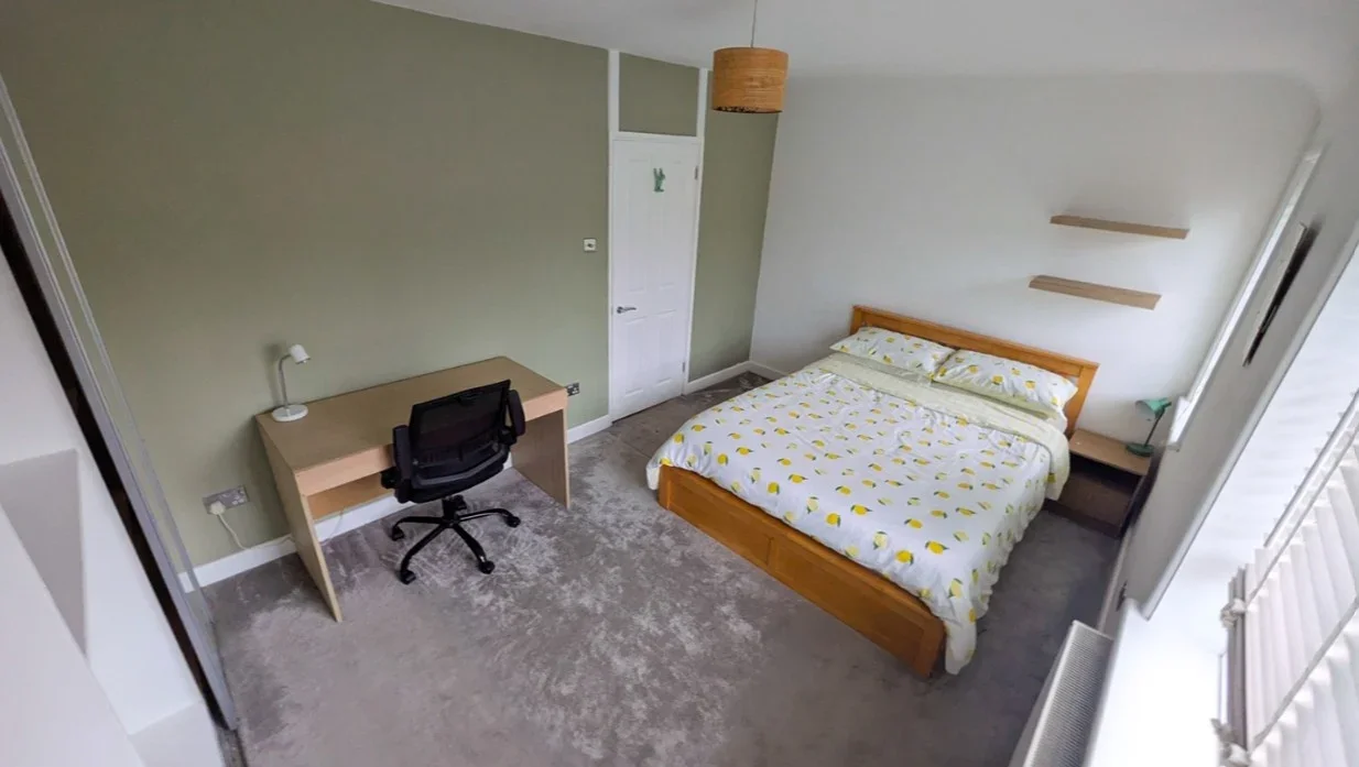 Room Beeleigh Road in Greater London
