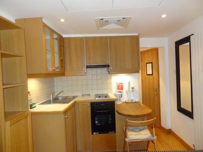 Flat Cartwright Gardens in Greater London