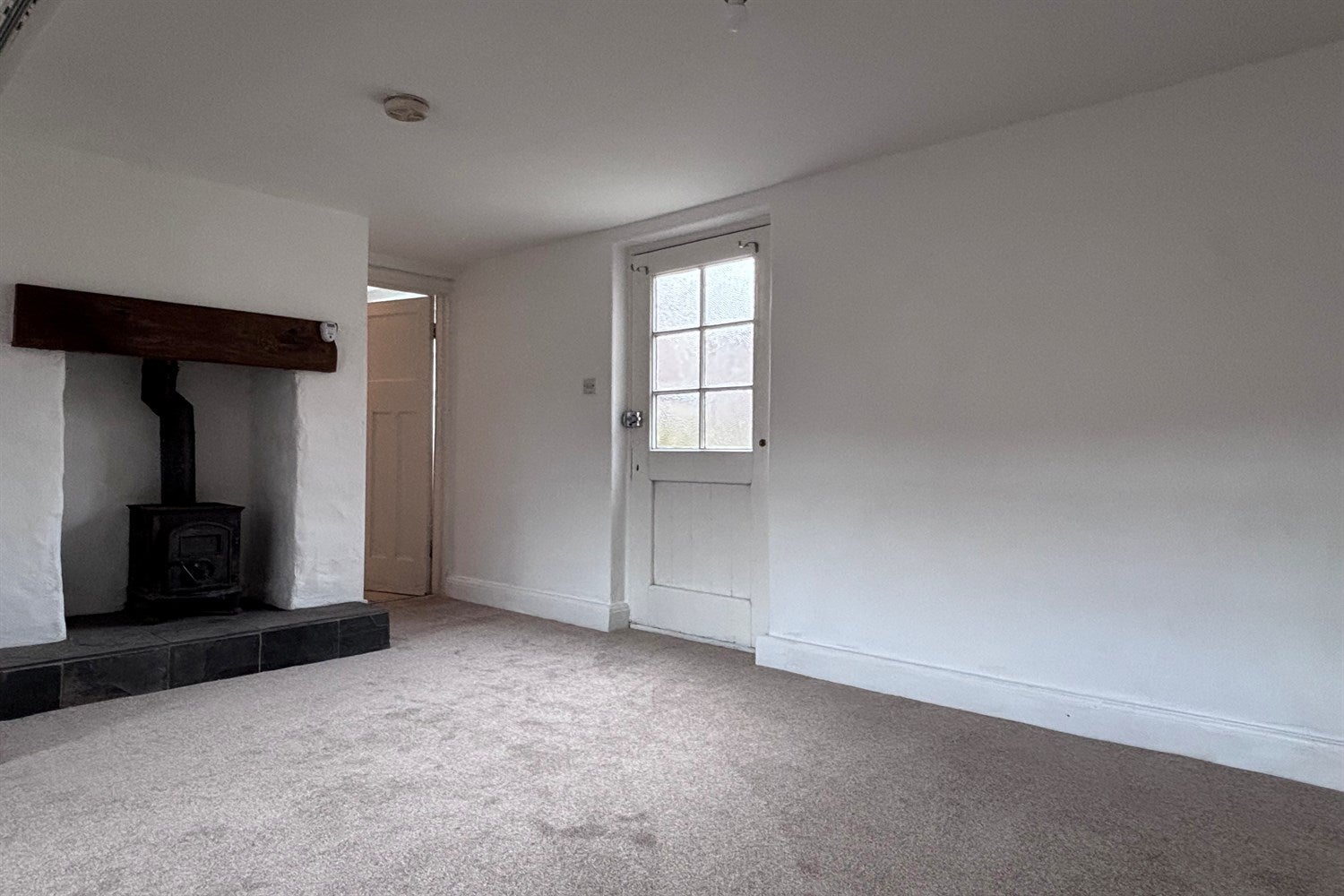 Flat Elm Grove in Chichester