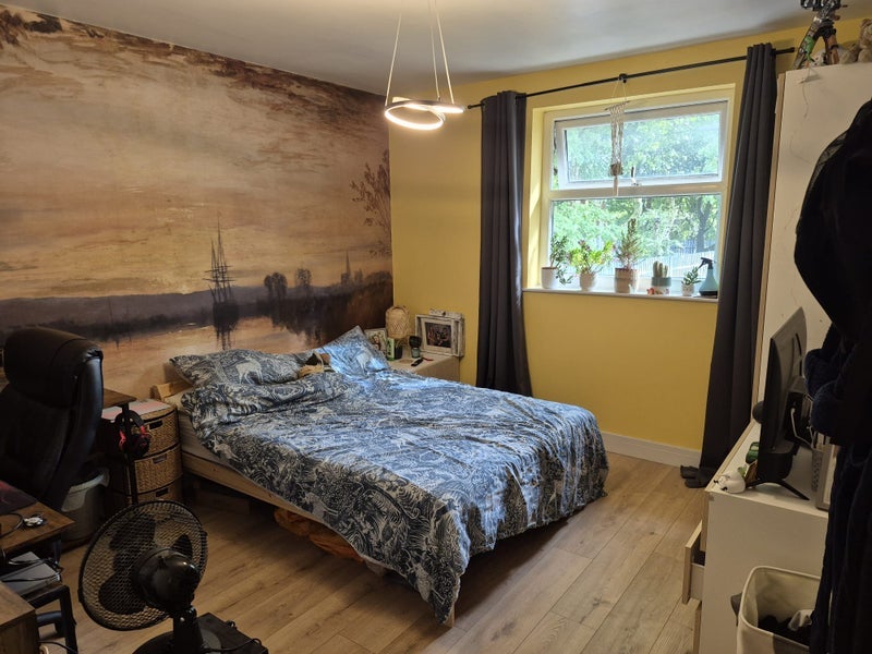 Room Havana Close in Manchester