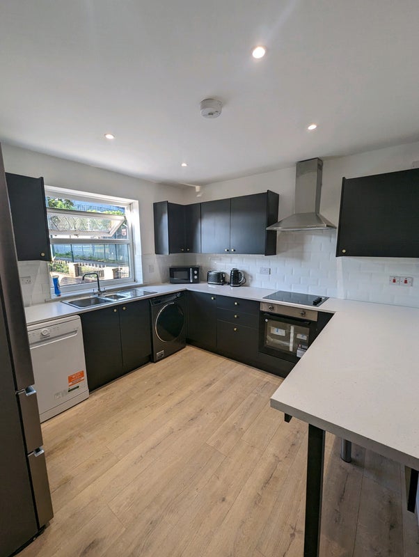 Room Havana Close in Manchester