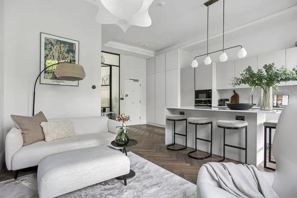 Flat Sunderland Terrace in City of Westminster