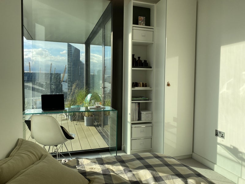 Room Chandlers Avenue in Greater London