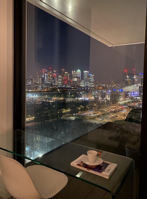 Room Chandlers Avenue in Greater London
