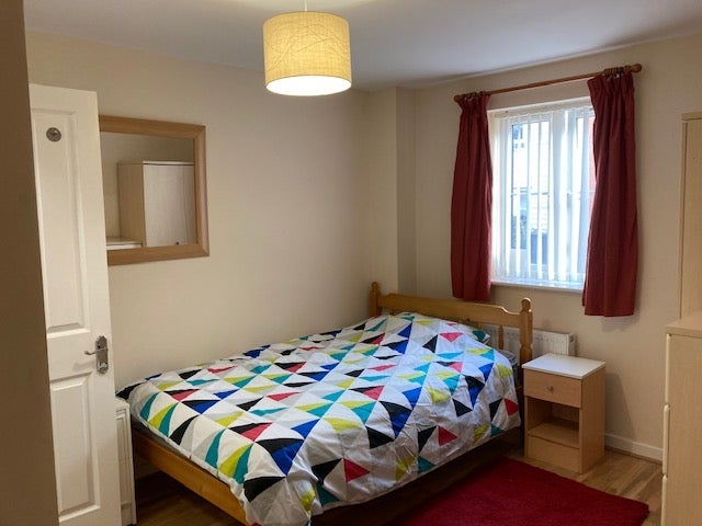 Room Arnold Road in Bristol
