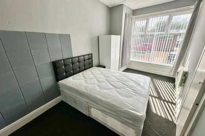 Flat Back Middleton View in Leeds
