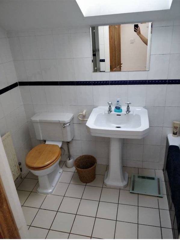 Room Lower Richmond Road in Greater London