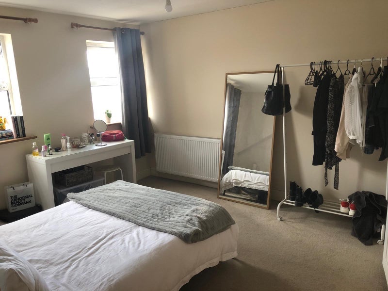 Room Lower Richmond Road in Greater London