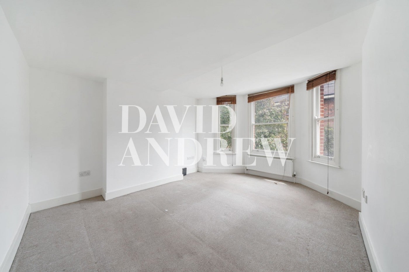 Flat Geldeston Road in Greater London