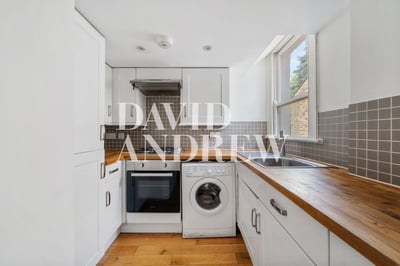 Flat Geldeston Road in Greater London
