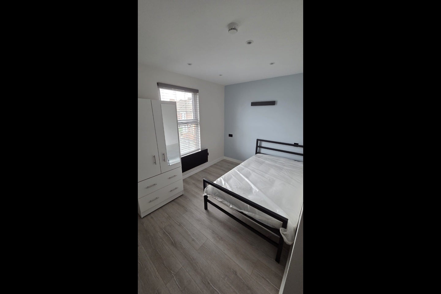Room Liverpool Road in Watford