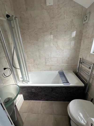 Flat Lansdowne Road in Greater London