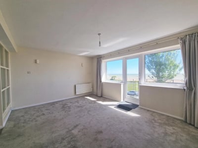 Flat Queen Street in Deal