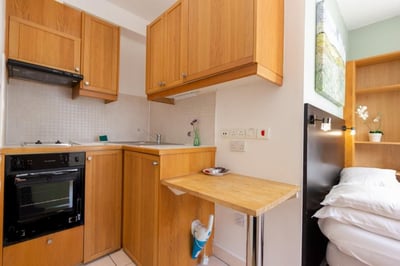 Flat Starcross Street in Greater London