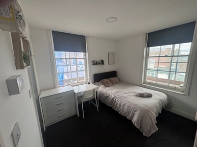 Room Bradford Street in Walsall