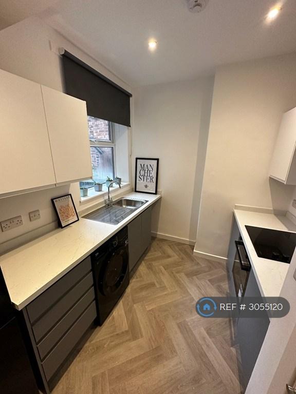 Flat Milton Grove in Manchester