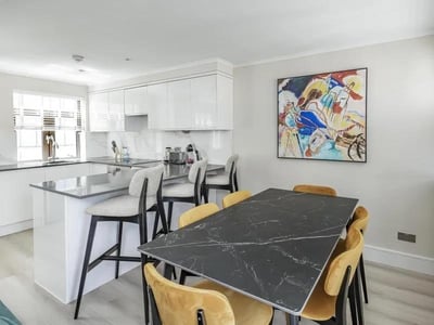 Flat Millharbour in London