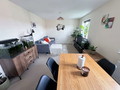 Flat Gwendolyn Drive in Coventry