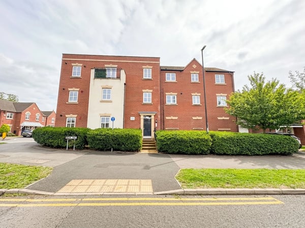 Flat Gwendolyn Drive in Coventry