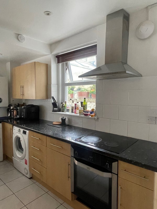 Room Larcom Street in Greater London