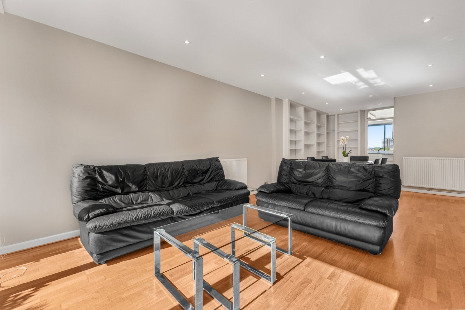 Flat Kensington Park Road in Greater London