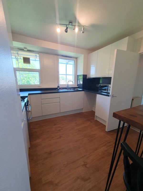Room Cambalt Road in Greater London