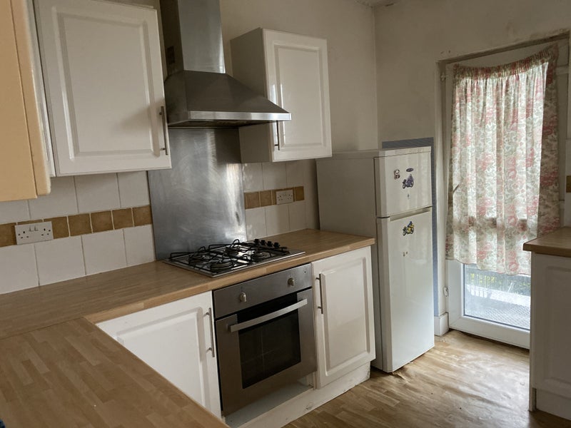 Room Rosebank Way in Greater London