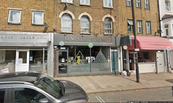 Flat High Street in Greater London