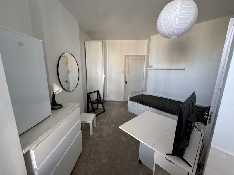 Room Fitz-James Avenue in Greater London