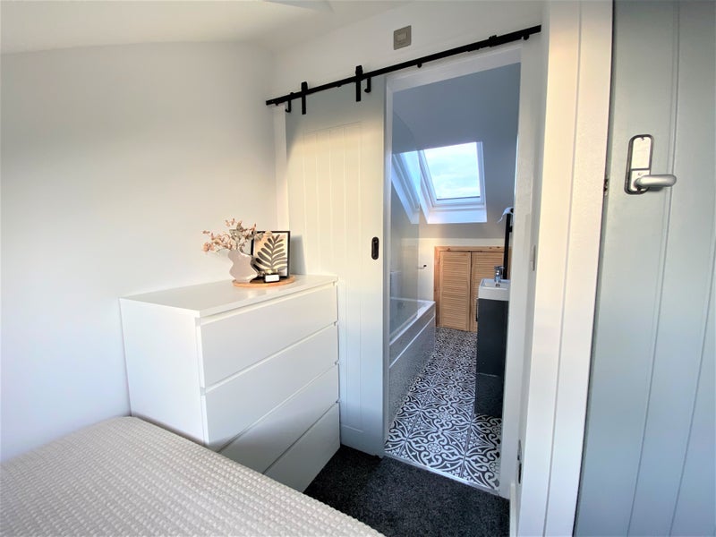 Room Harefield Road in Coventry