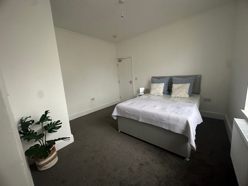 Room Lodge Causeway in Bristol