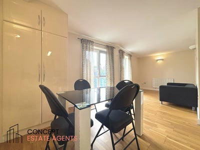 Flat Eaton Road in Greater London