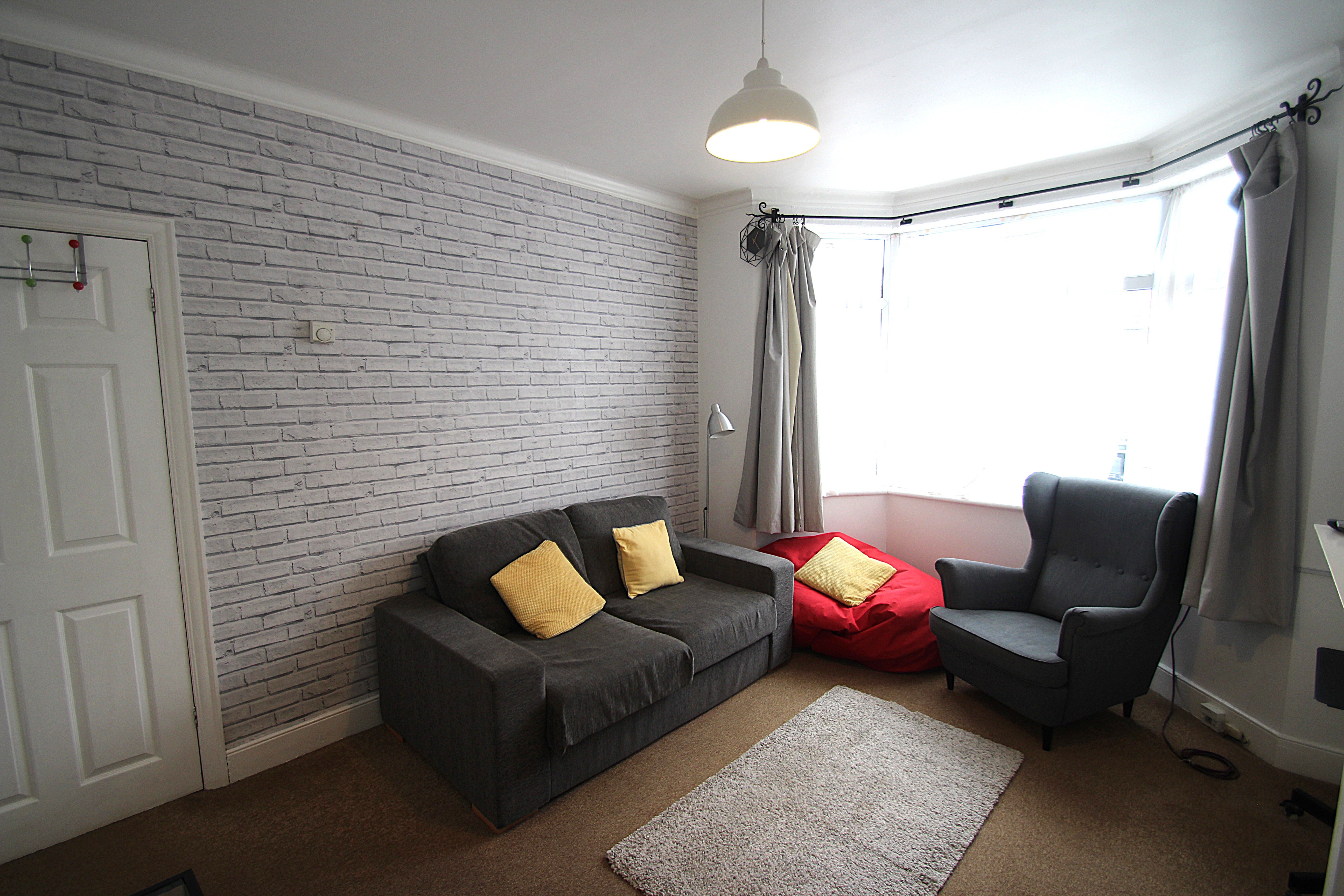 Flat Sussex Road in Greater London