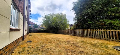 Flat Avro Close in Manchester