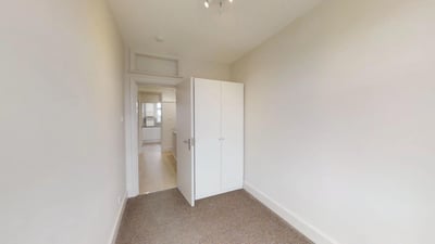 Flat Long Lane in Greater London