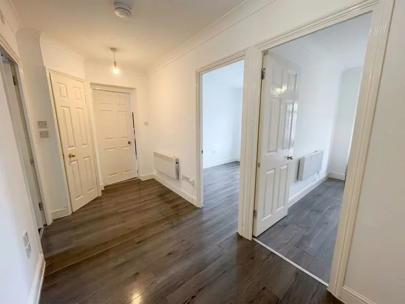 Flat Orchard Street in Dartford
