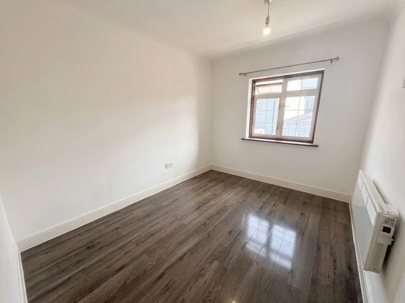 Flat Orchard Street in Dartford