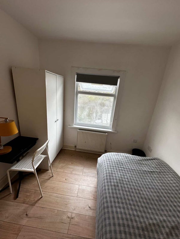 Room Troughton Road in Greater London