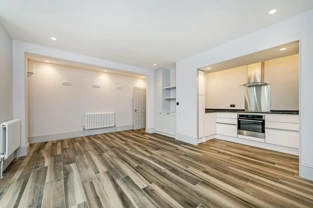 Flat Callow Street in Greater London