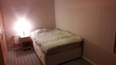 Flat Dennett Close in Nottingham