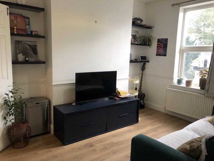 Flat Lewisham Way in Greater London
