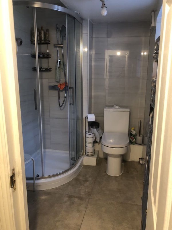 Flat Lewisham Way in Greater London