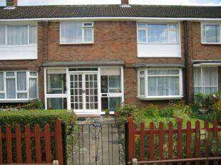Flat Brading Crescent in Greater London