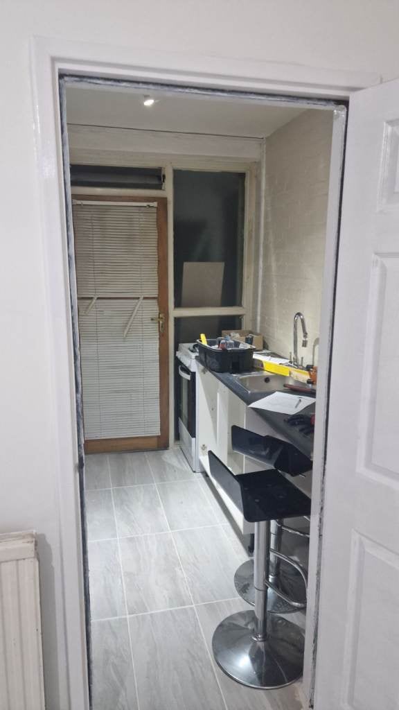 Flat Brading Crescent in Greater London